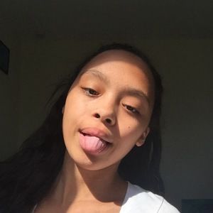 Meet your Posher, Anisa